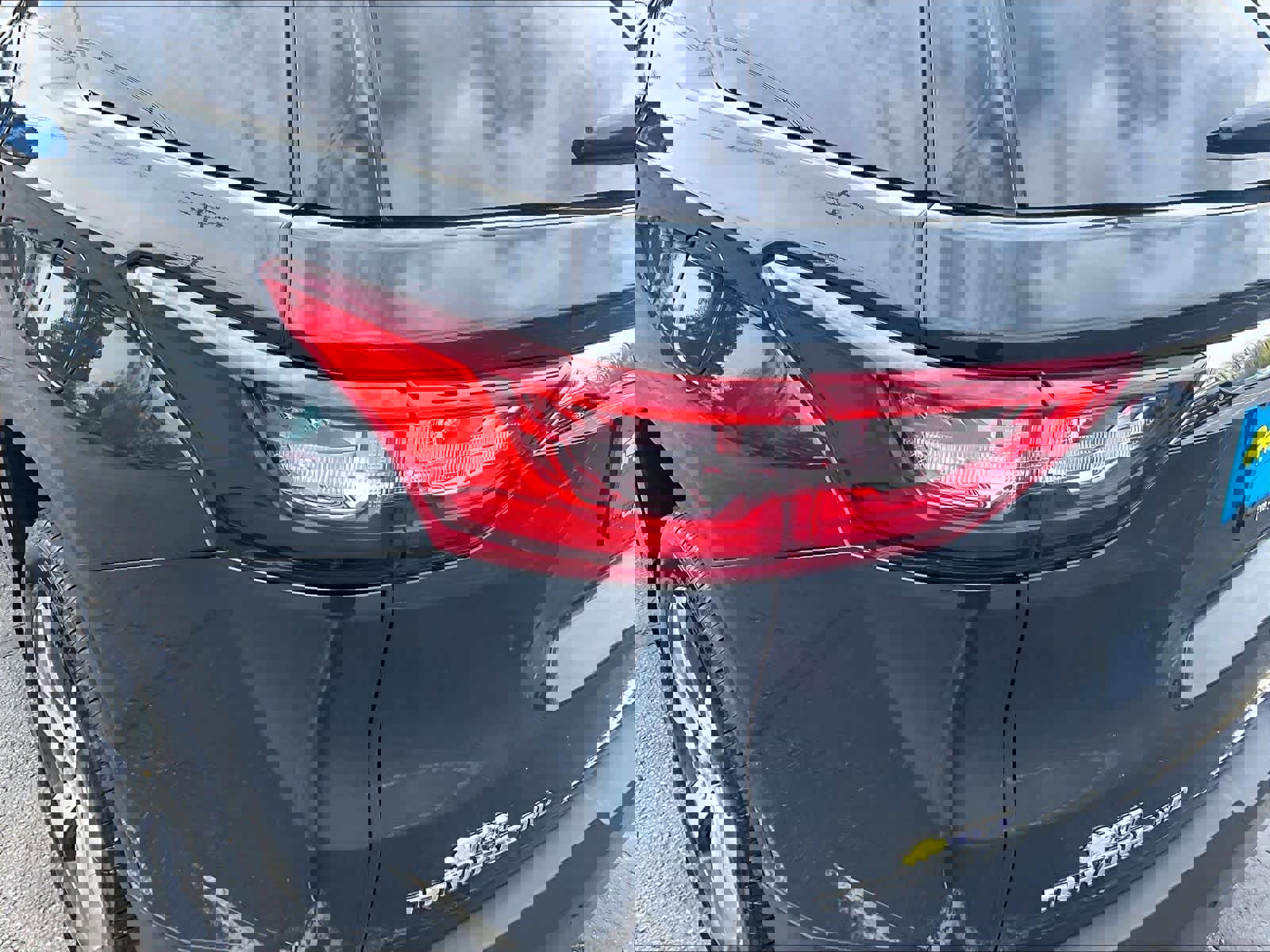 Used 2020 Chevrolet Traverse LT w/ LT Premium Package AWD/4WD image 34