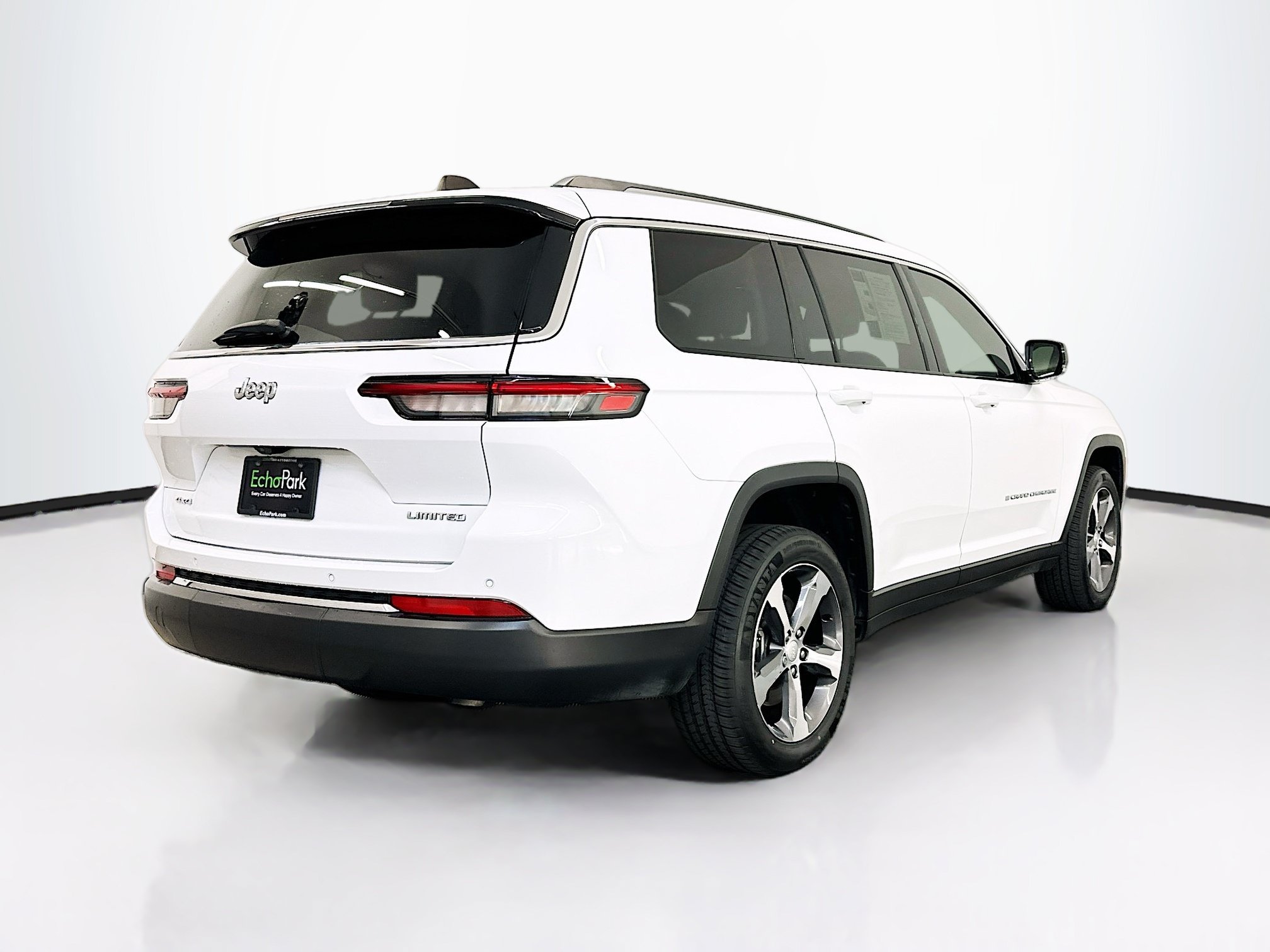 Used 2023 Jeep Grand Cherokee L Limited AWD/4WD image 9