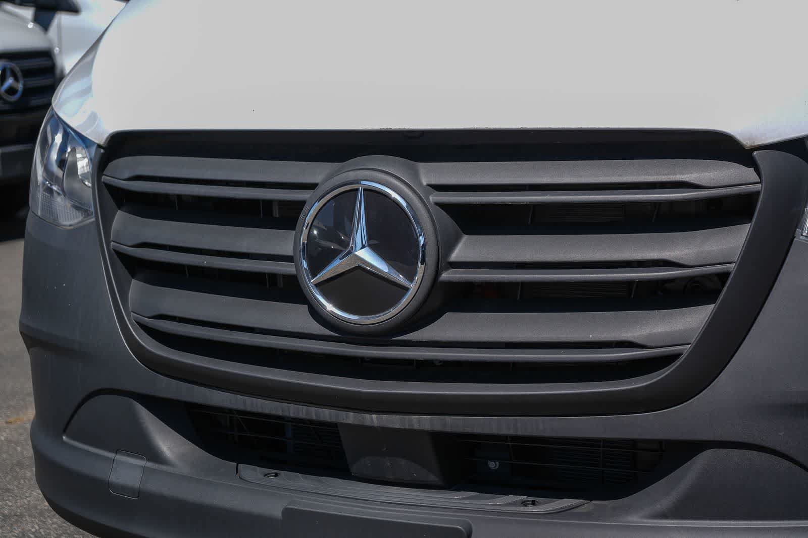 New 2025 Mercedes-Benz eSprinter 170 Cargo image 6