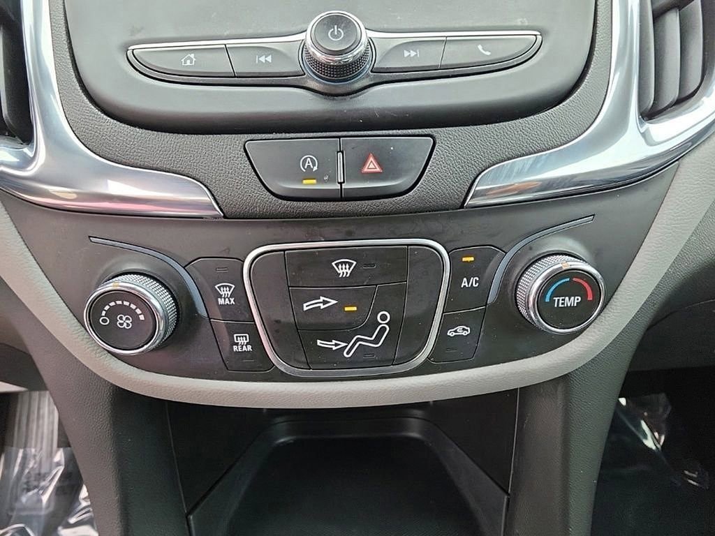 Used 2023 Chevrolet Equinox LS FWD image 14