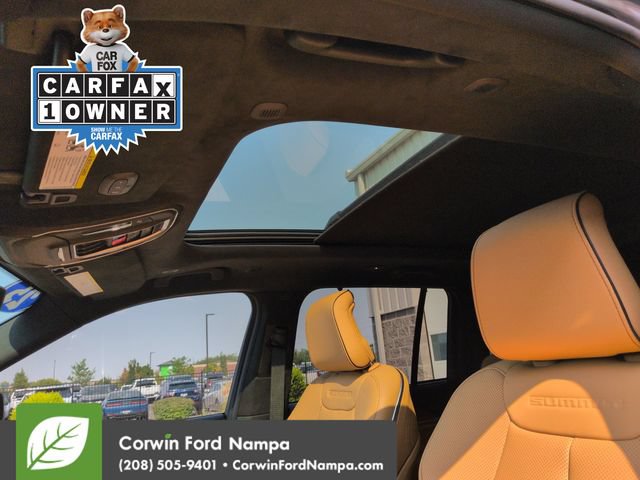 Used 2025 Jeep Grand Cherokee Summit AWD/4WD image 22