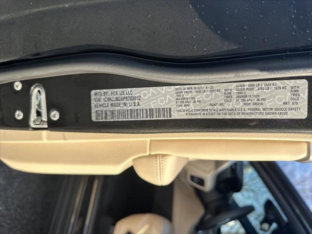 Certified 2023 Jeep Grand Cherokee L Limited w/ Trailer Tow Group (B) image 30