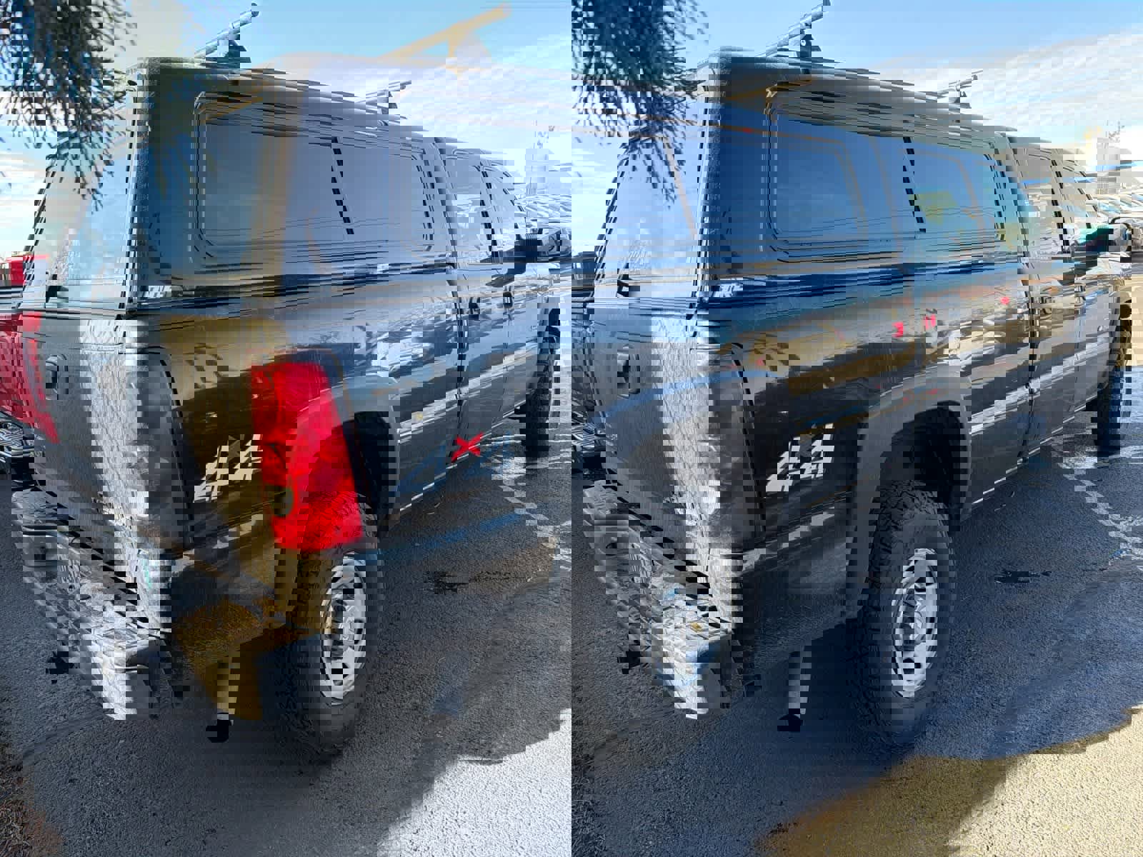 Used 2005 Chevrolet Silverado 3500 LT w/ Heavy-Duty Power Package image 2