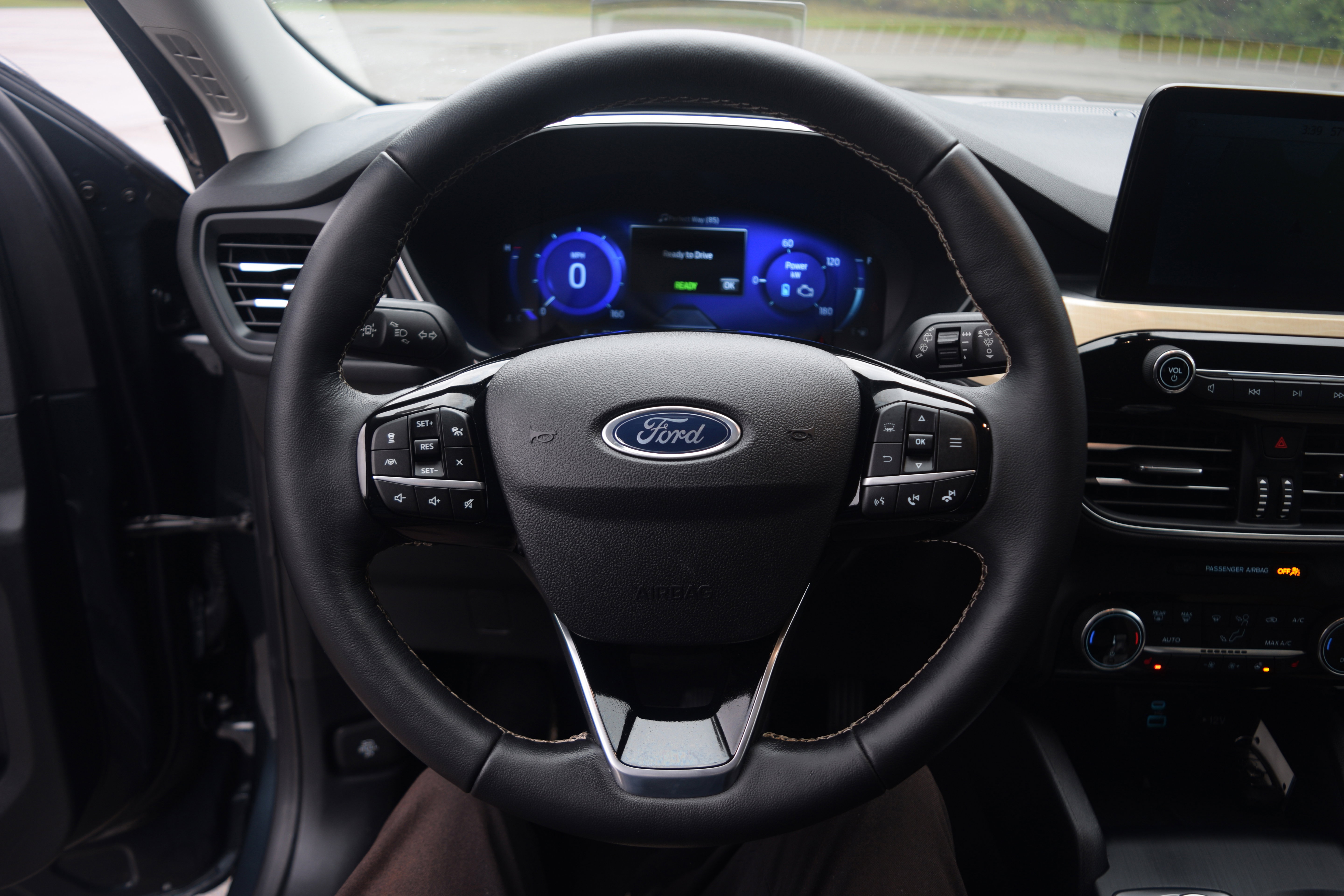 Used 2022 Ford Escape Titanium w/ Titanium Elite Package image 5