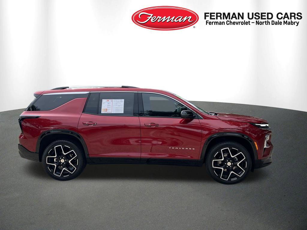 Used 2025 Chevrolet Traverse High Country AWD/4WD image 2