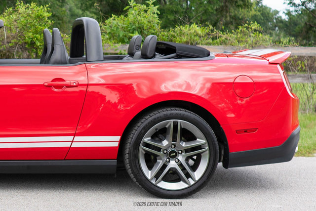 Used 2012 Ford Mustang Shelby GT500 w/ Electronics Pkg RWD image 5