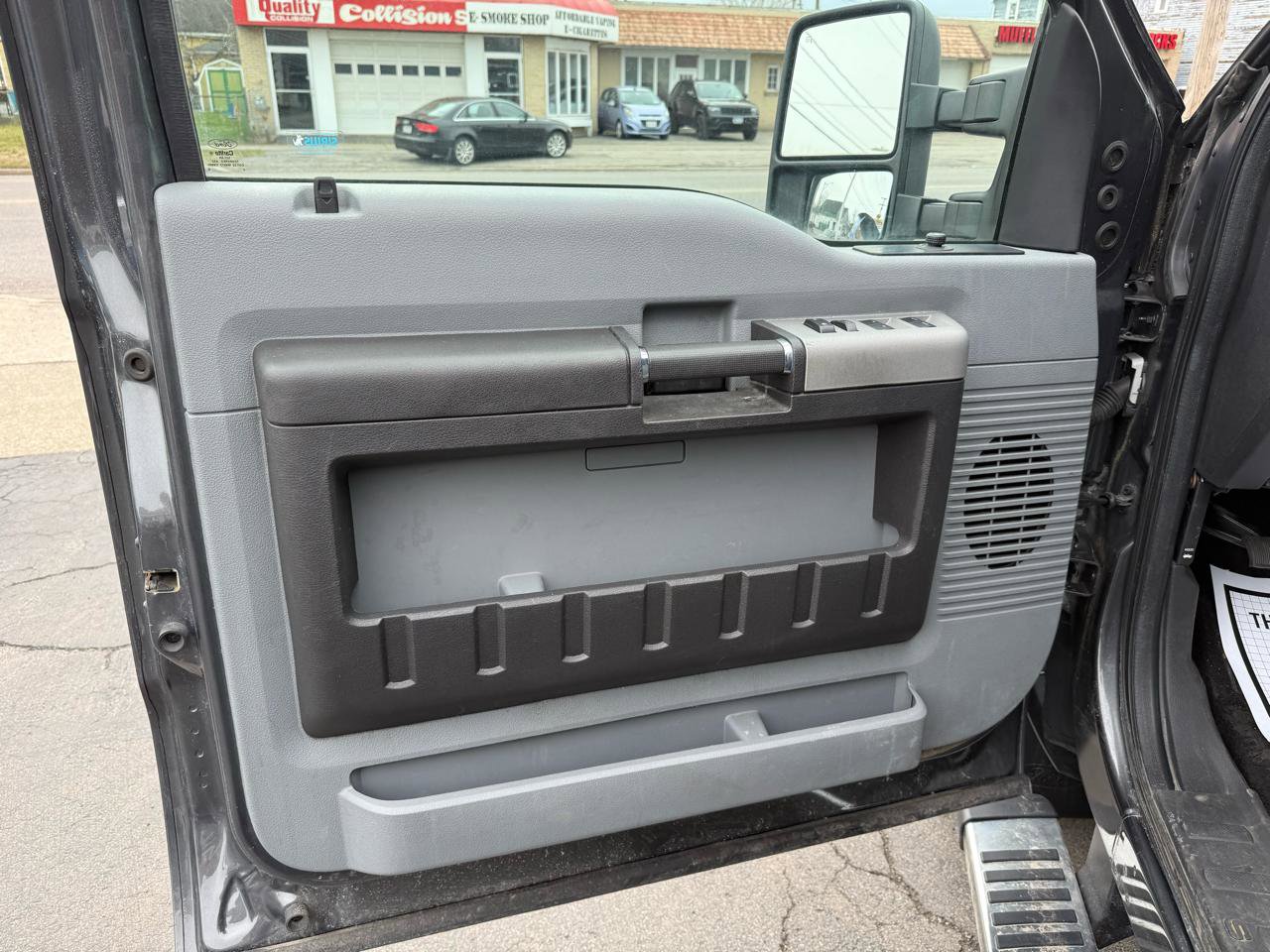 Used 2015 Ford F250 XLT image 30