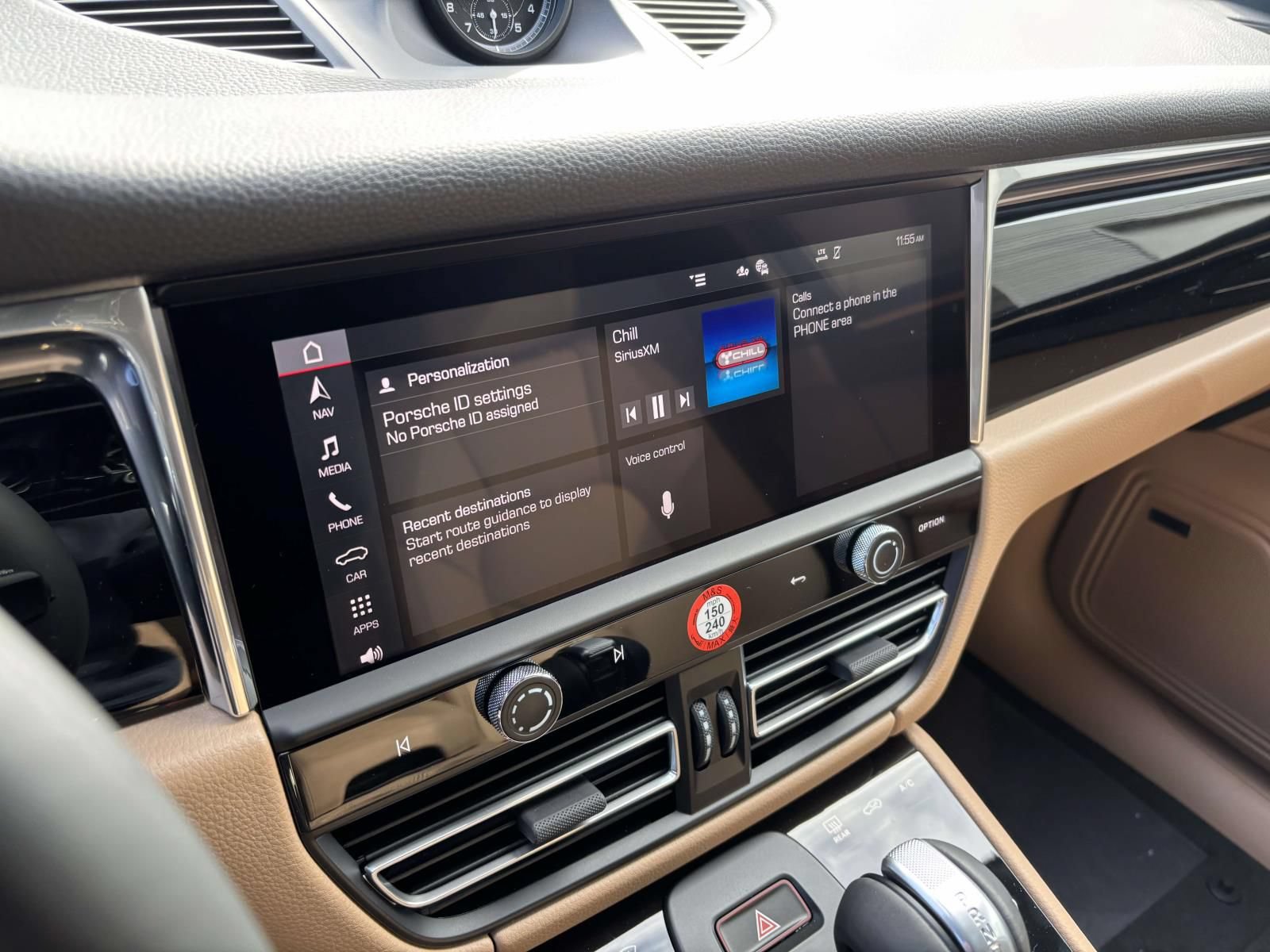 New 2026 Porsche Macan AWD/4WD image 31