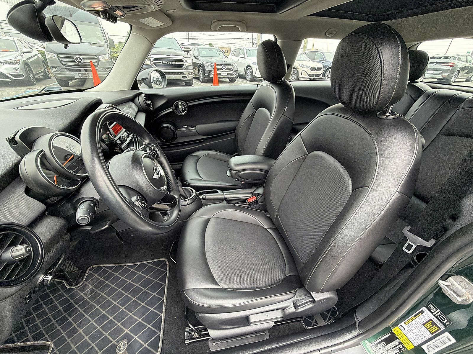 Used 2015 MINI Cooper 2-Door Hardtop FWD image 19