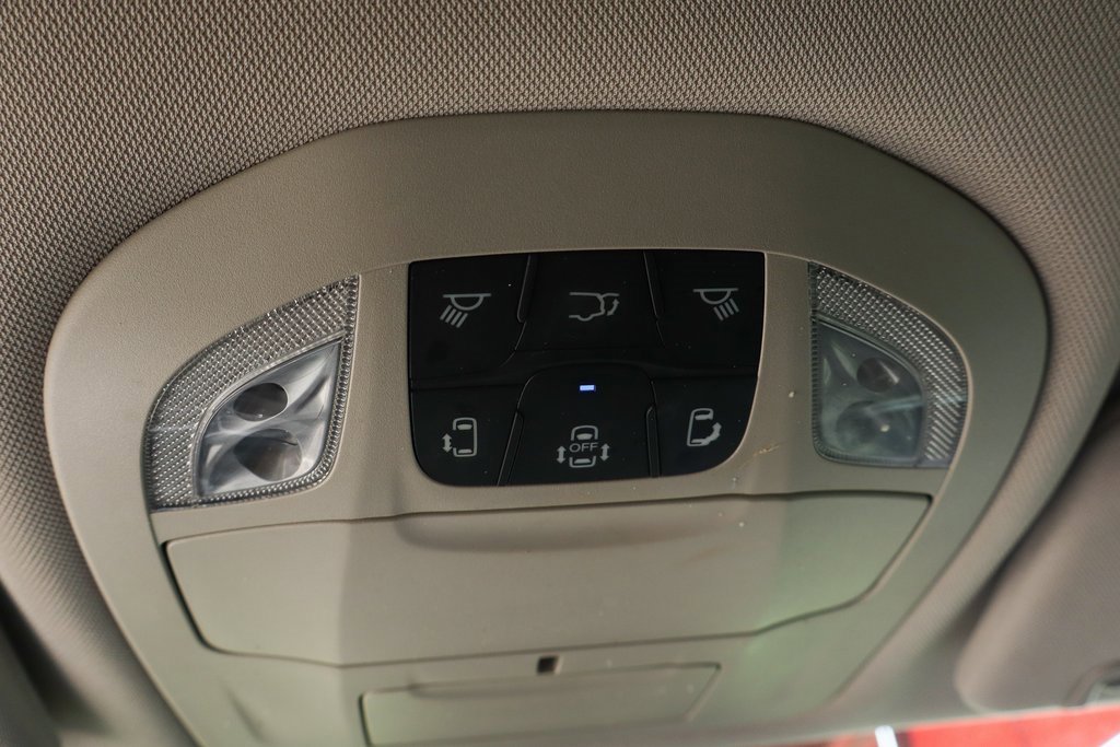 Used 2021 Chrysler Pacifica Touring-L w/ Uconnect Theater Family Group image 25