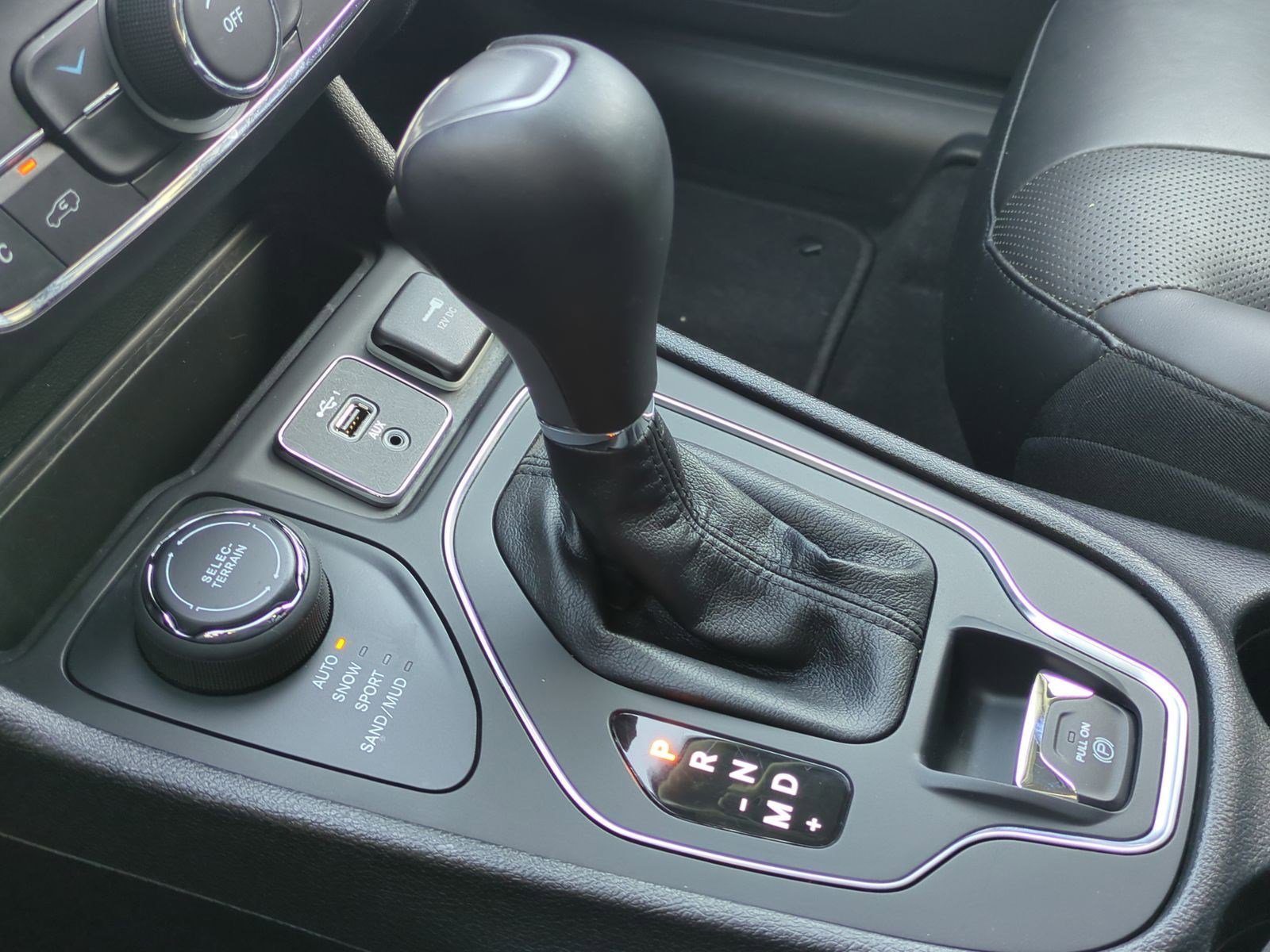 Used 2021 Jeep Cherokee Latitude Lux image 26