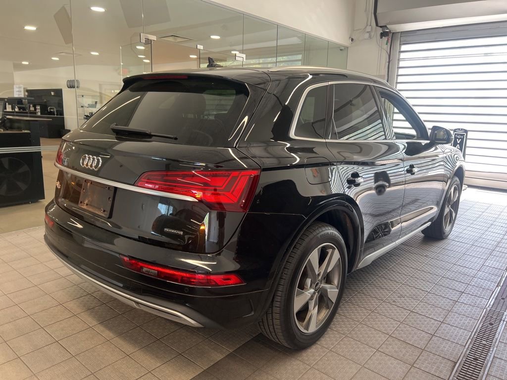 Used 2023 Audi Q5 2.0T Premium w/ Convenience Package AWD/4WD image 8