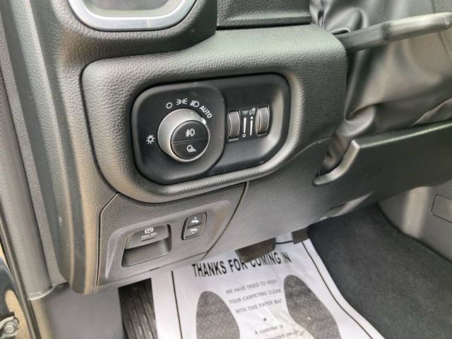 Used 2025 RAM 1500 Laramie w/ Sport Appearance Package AWD/4WD image 14