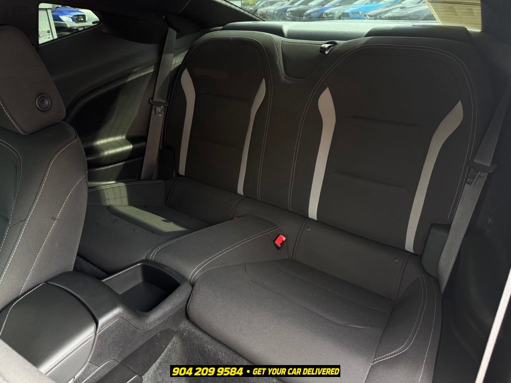 Used 2018 Chevrolet Camaro SS RWD image 27