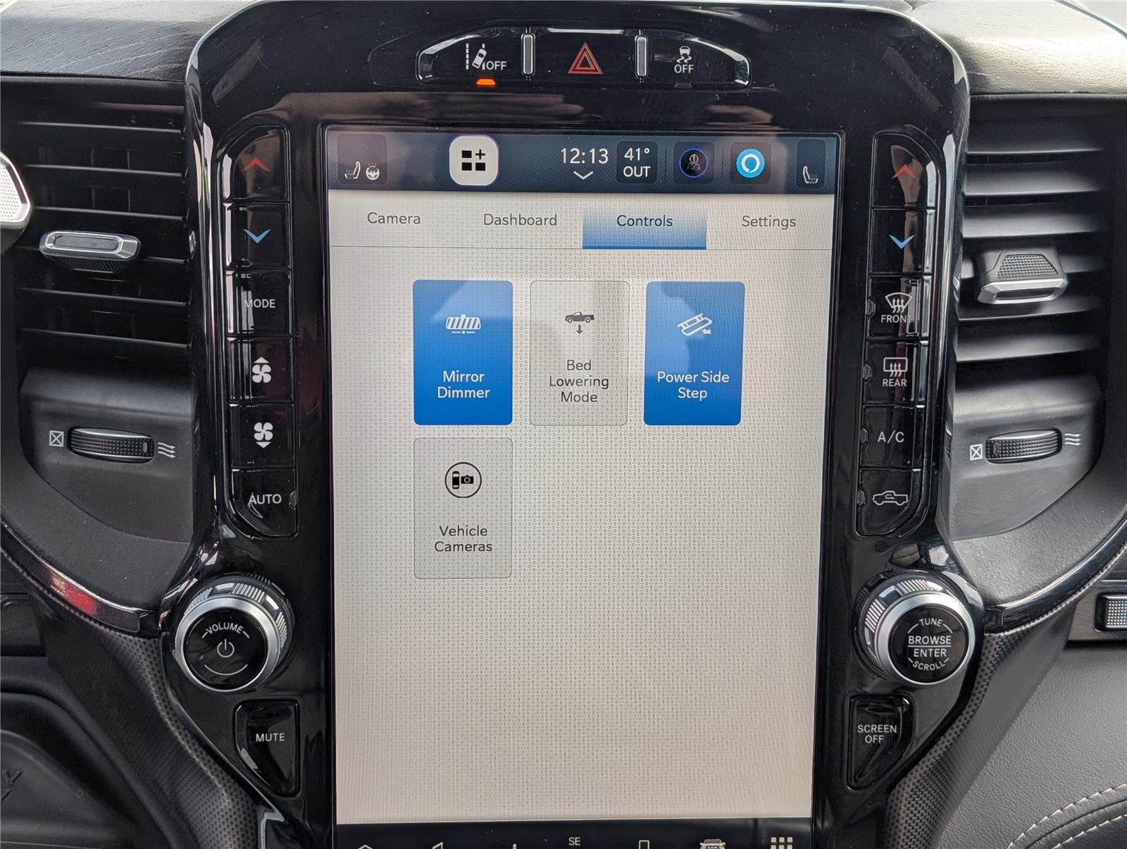 Used 2023 RAM 2500 Limited image 32