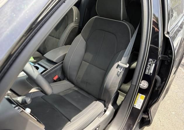 Used 2023 Volvo C40 P8 Recharge Ultimate AWD/4WD image 5