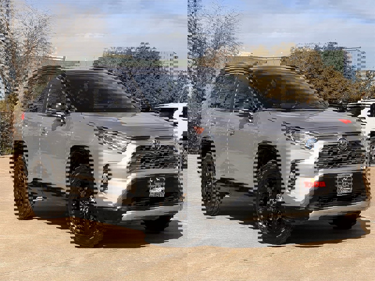 Used 2019 Toyota RAV4 XSE image 2