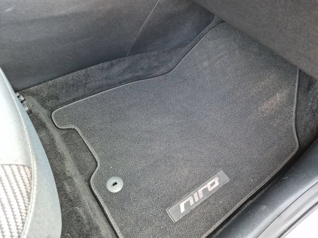 Used 2020 Kia Niro LXS FWD image 38