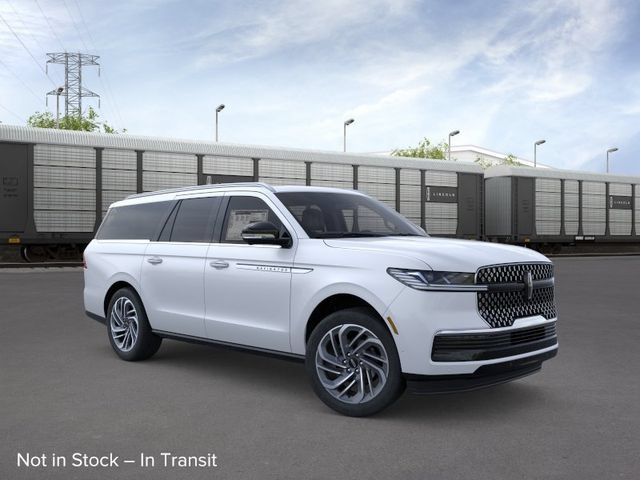 New 2026 Lincoln Navigator L Reserve AWD/4WD image 8