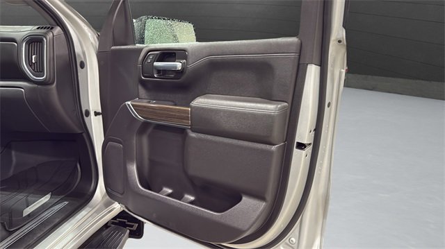 Used 2021 Chevrolet Silverado 1500 RST image 31