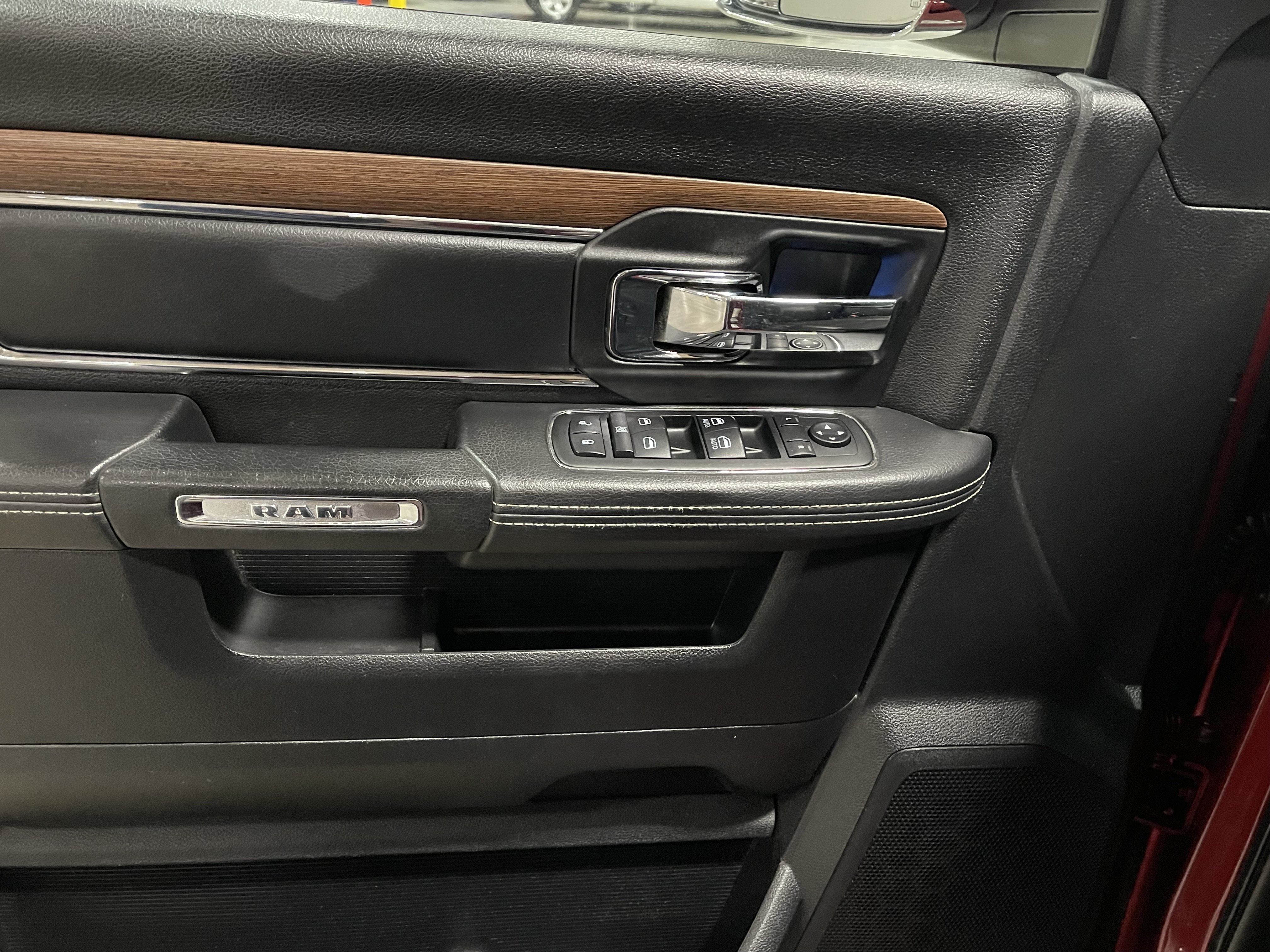 Used 2014 RAM 2500 Laramie AWD/4WD image 20