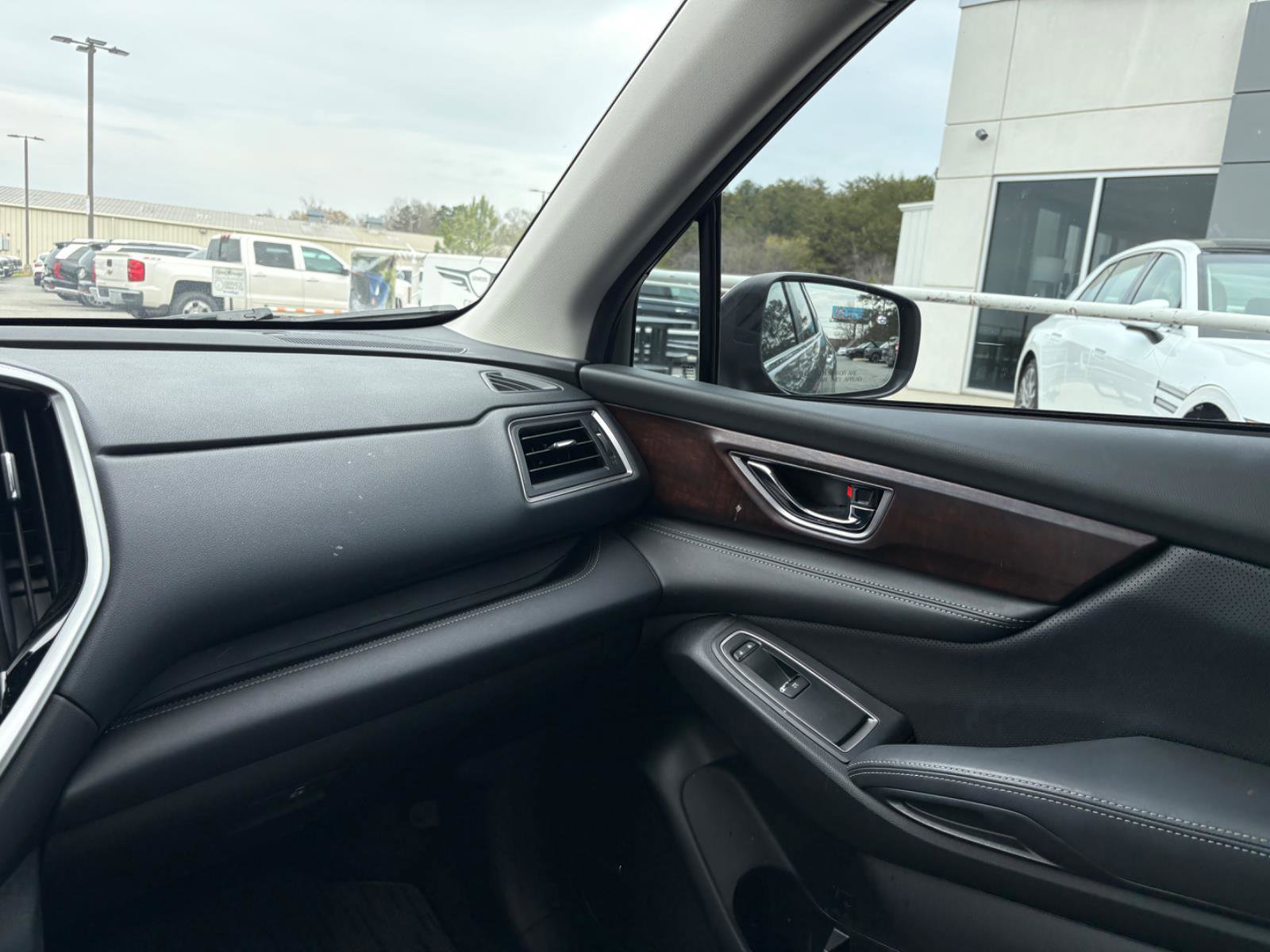 Used 2023 Subaru Ascent Touring image 25