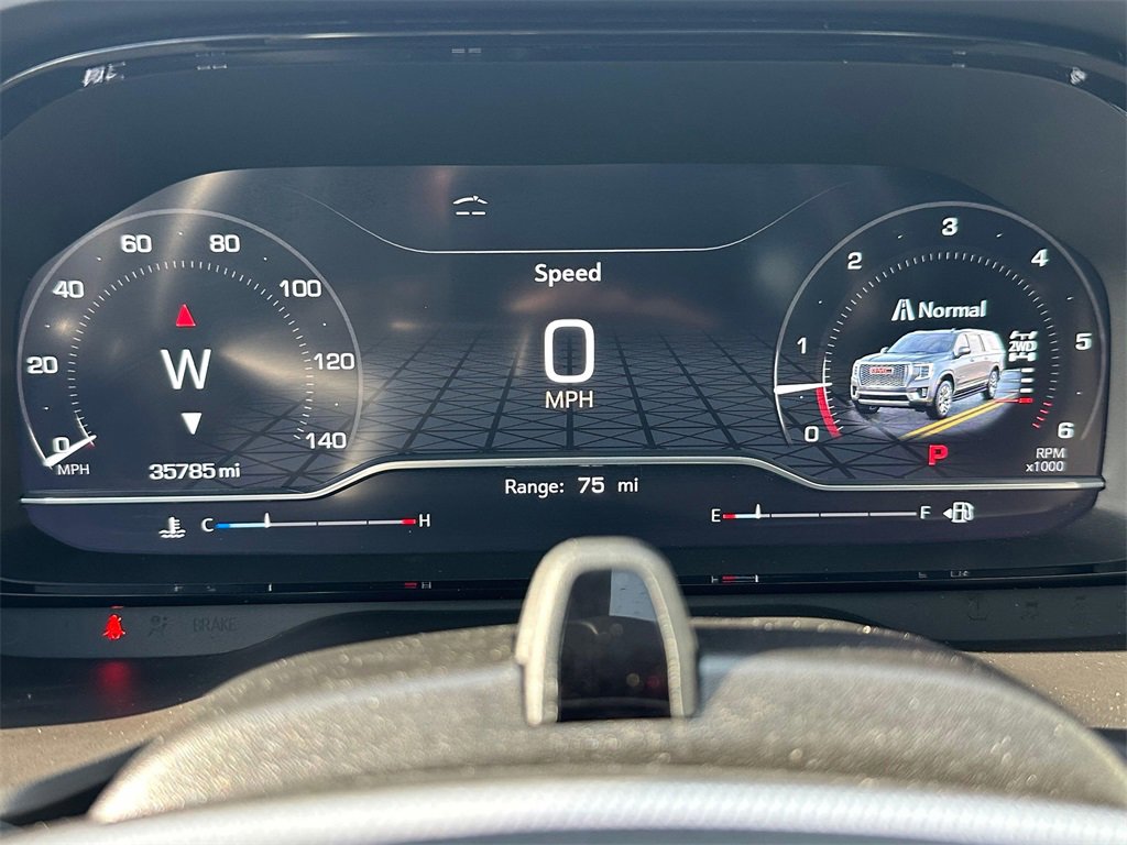 Used 2023 GMC Yukon Denali w/ Denali Reserve Package image 28
