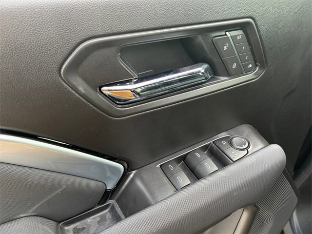 New 2025 Chevrolet Colorado Z71 w/ Midnight Edition image 12