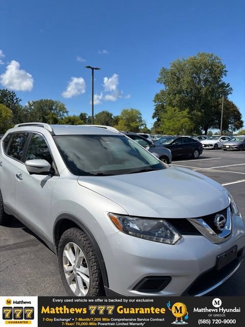 Used 2016 Nissan Rogue SV w/ SV Premium Package AWD/4WD image 1
