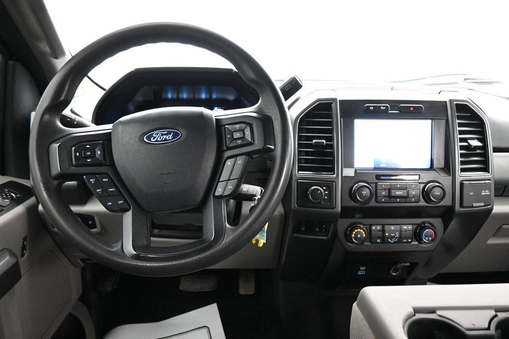 Used 2022 Ford F350 XLT AWD/4WD image 13