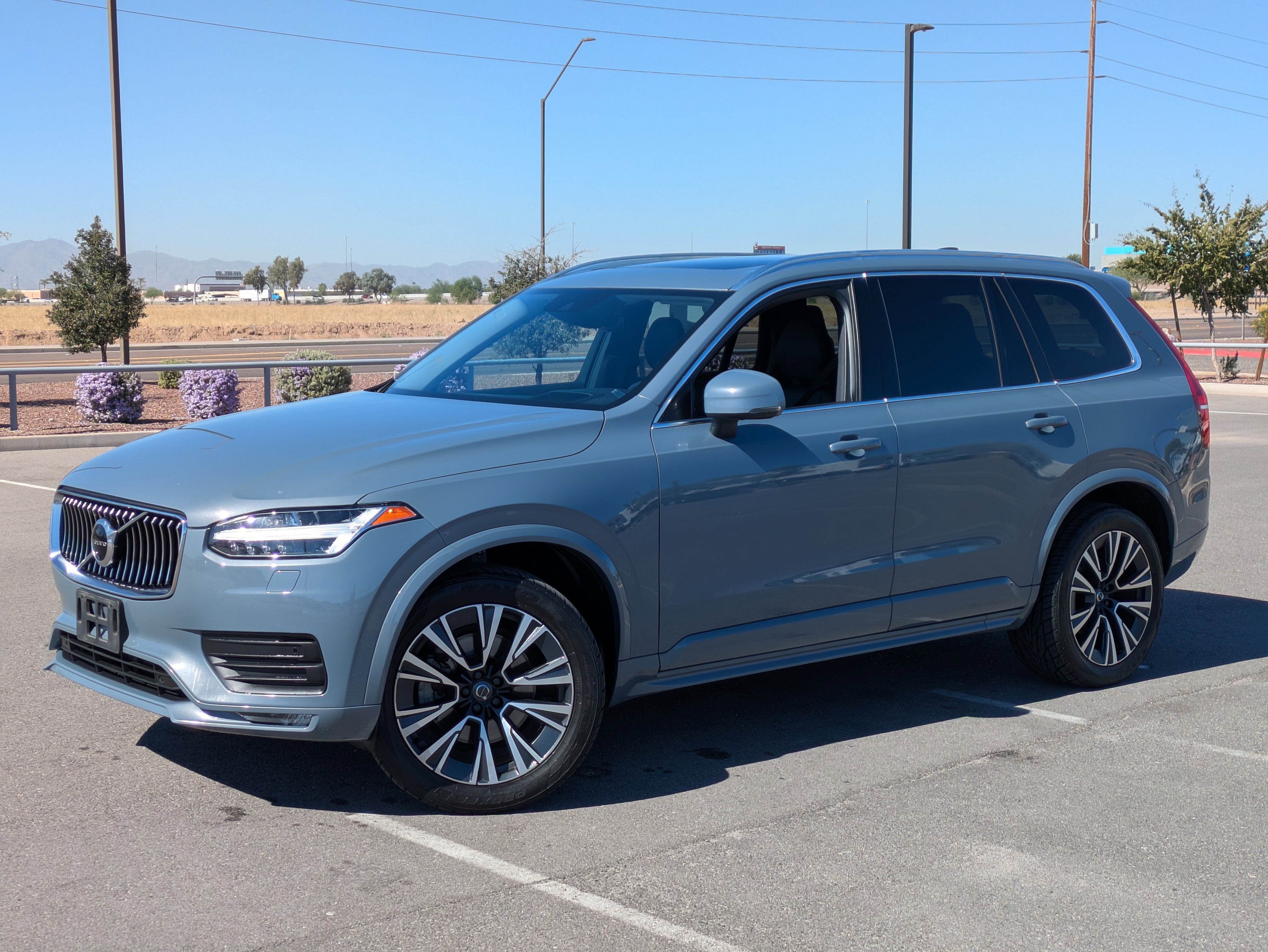 Used 2022 Volvo XC90 T5 Momentum w/ Advanced Package image 34