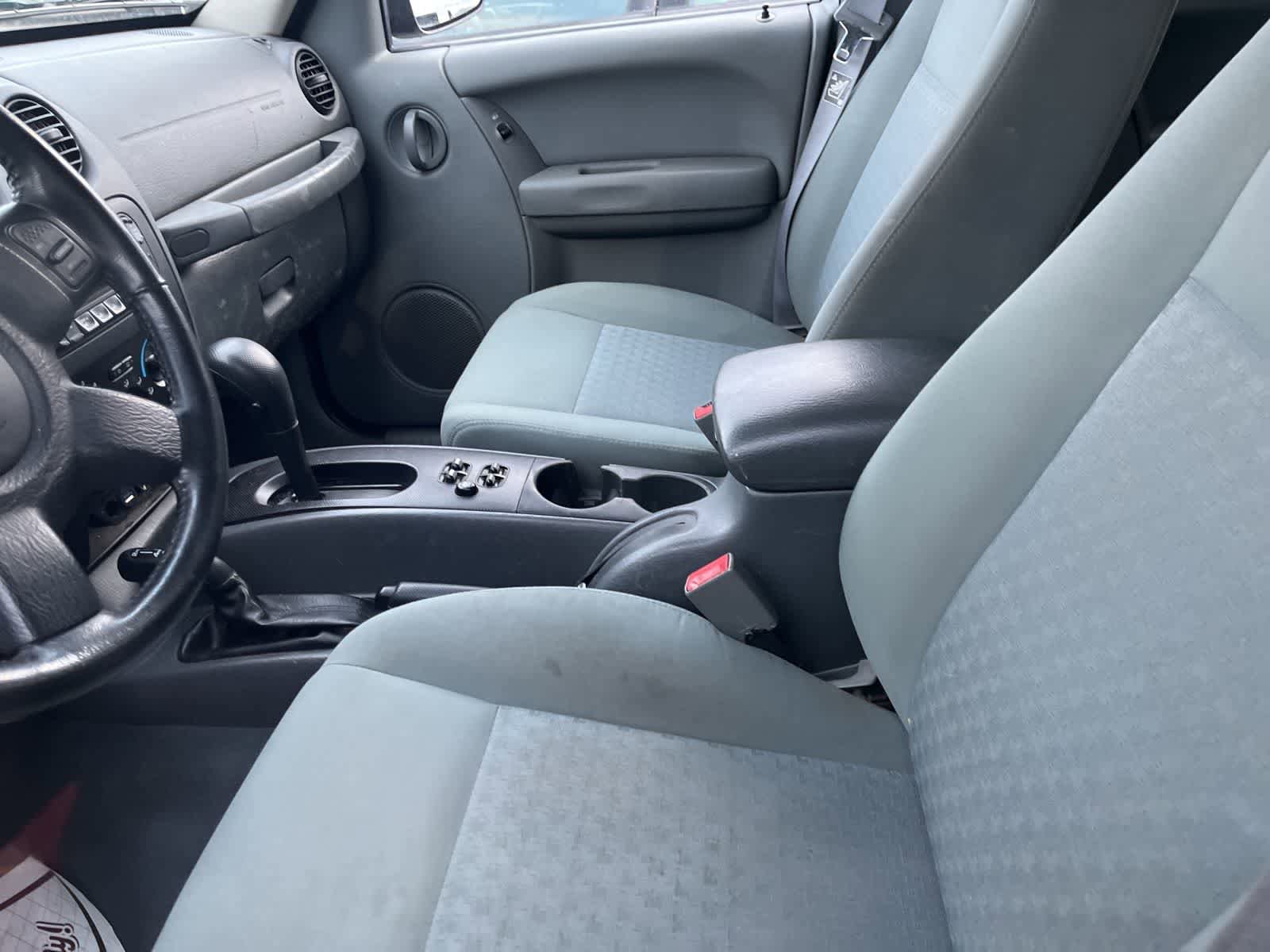 Used 2007 Jeep Liberty Sport image 24