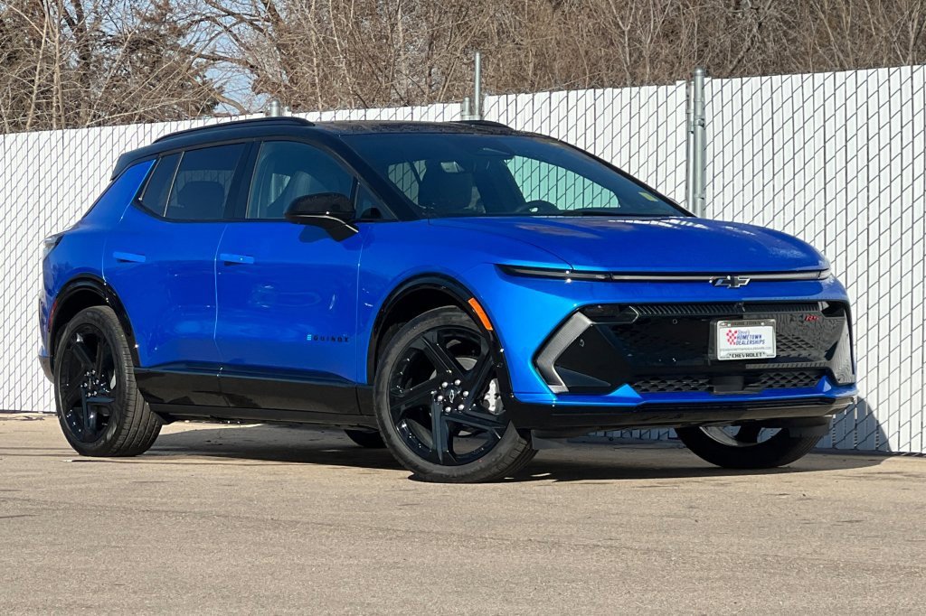 New 2026 Chevrolet Equinox EV RS image 2