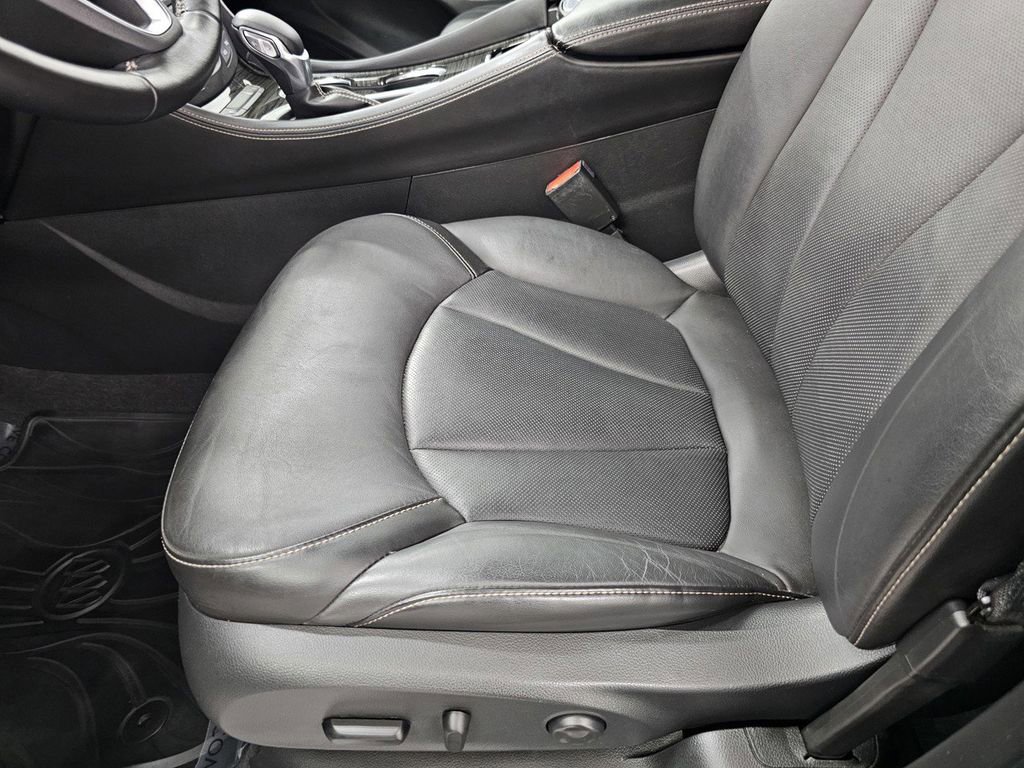 Used 2016 Buick Envision Premium AWD/4WD image 14