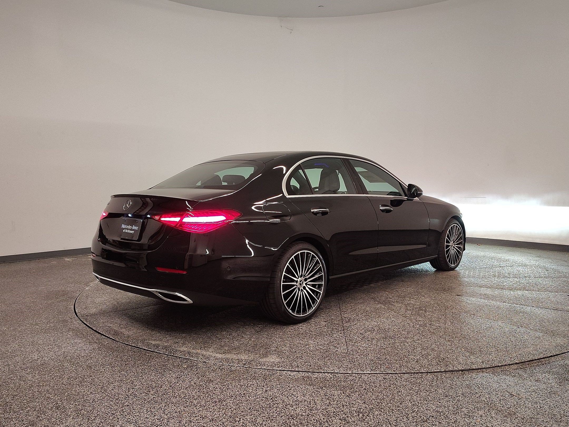 Used 2026 Mercedes-Benz C 300 Sedan image 9