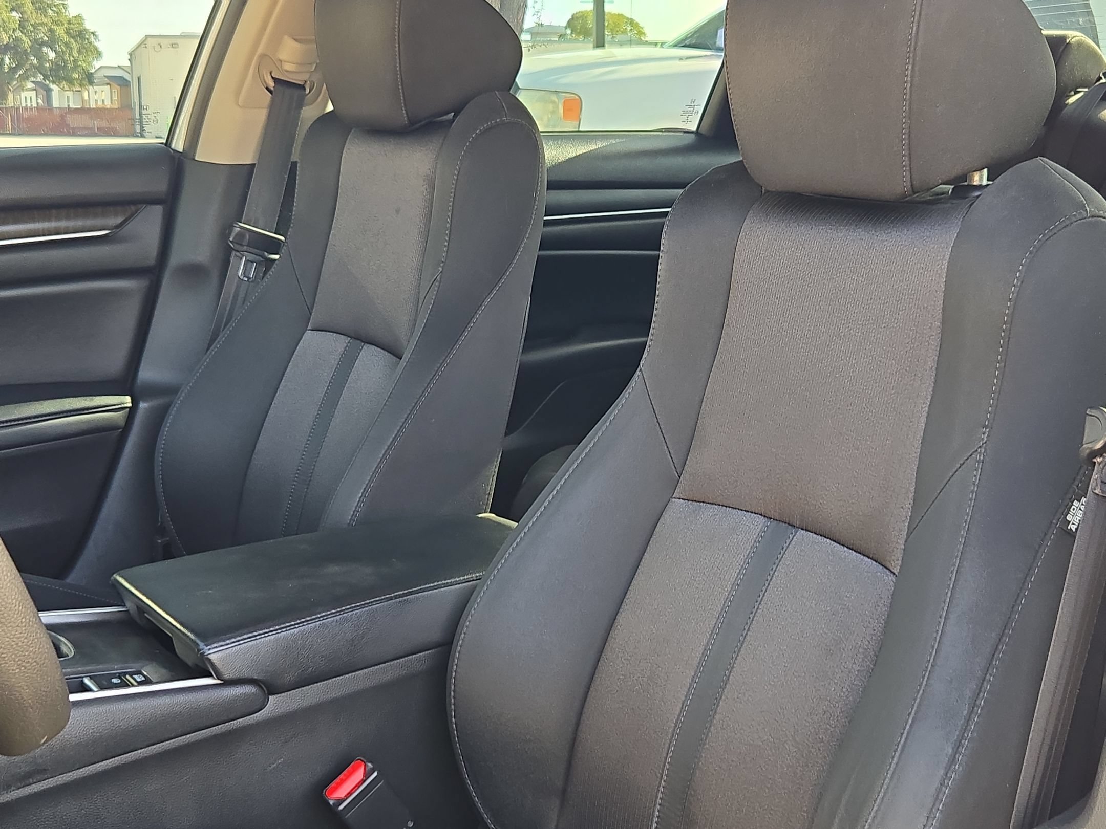 Used 2018 Honda Accord EX image 13