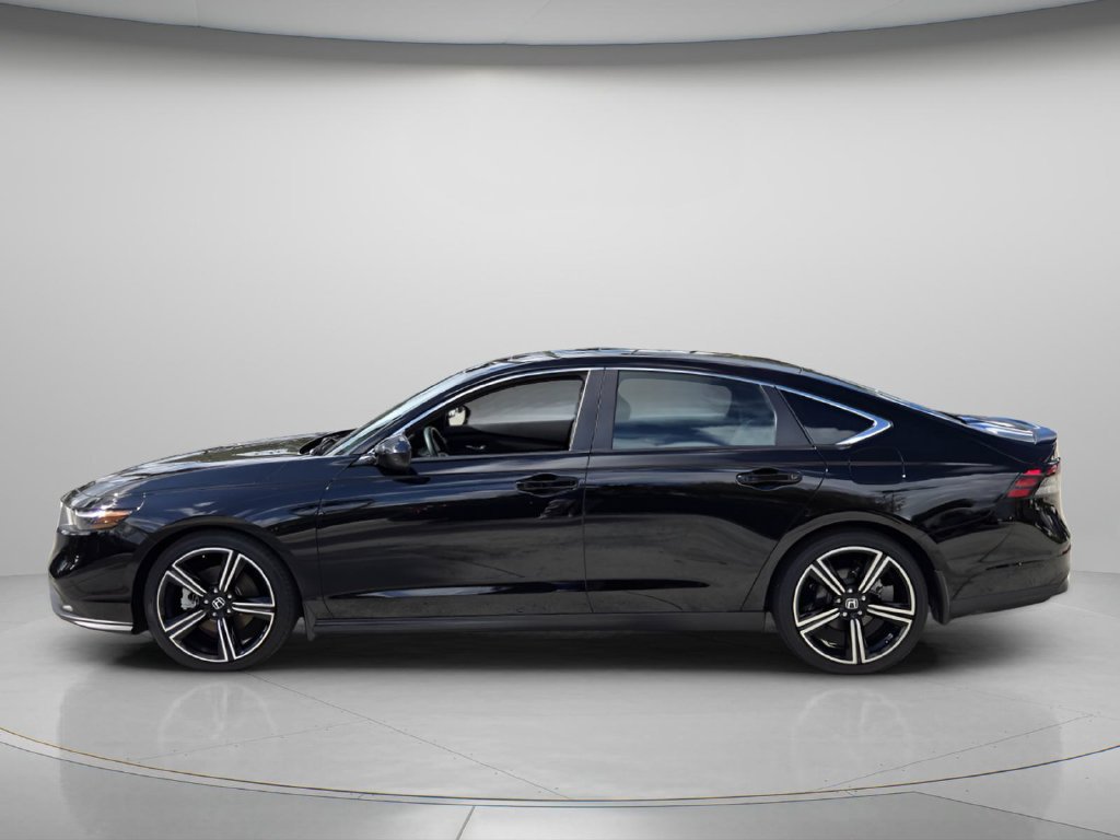 Certified 2025 Honda Accord Sport image 7