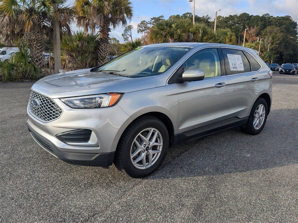 Used 2023 Ford Edge SEL image 8