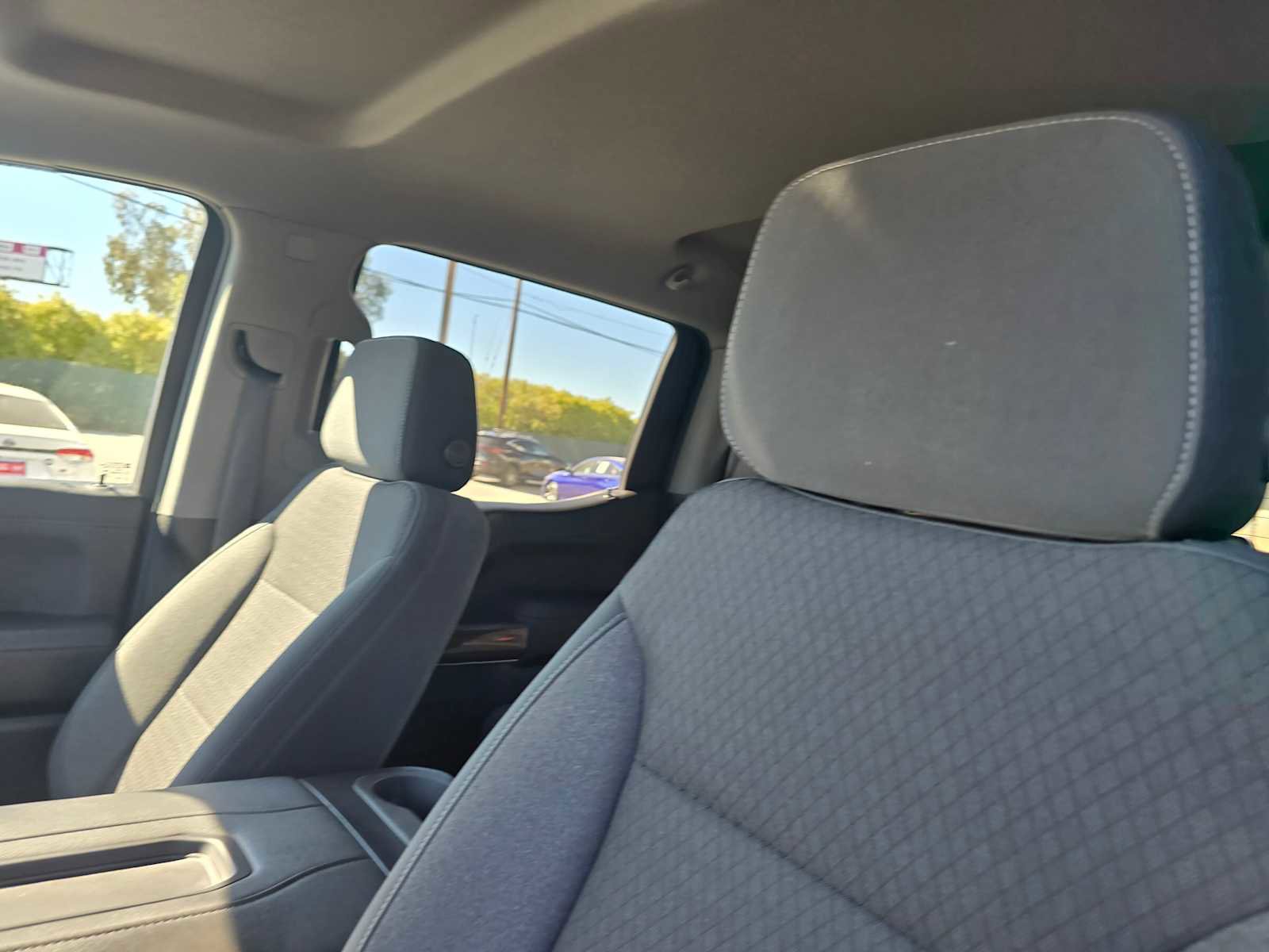 Used 2022 Chevrolet Silverado 1500 LT Trail Boss w/ Convenience Package II image 23