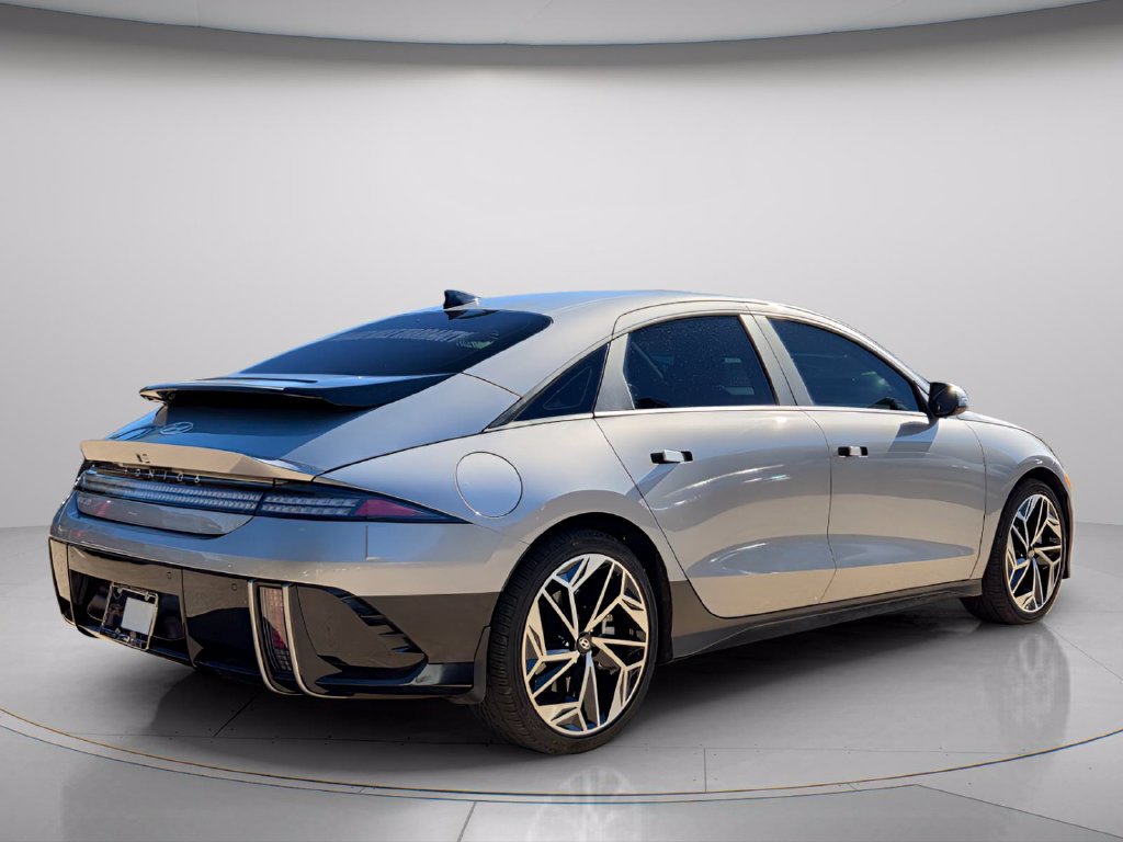 Used 2023 Hyundai Ioniq 6 SEL RWD image 7