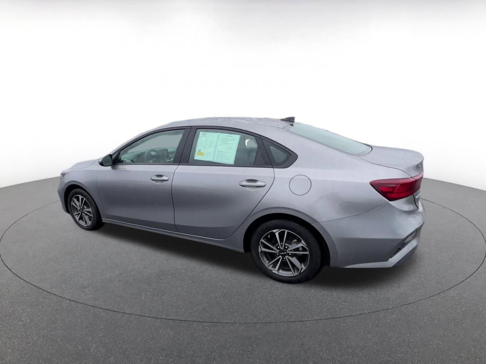 Used 2024 Kia Forte LXS image 10