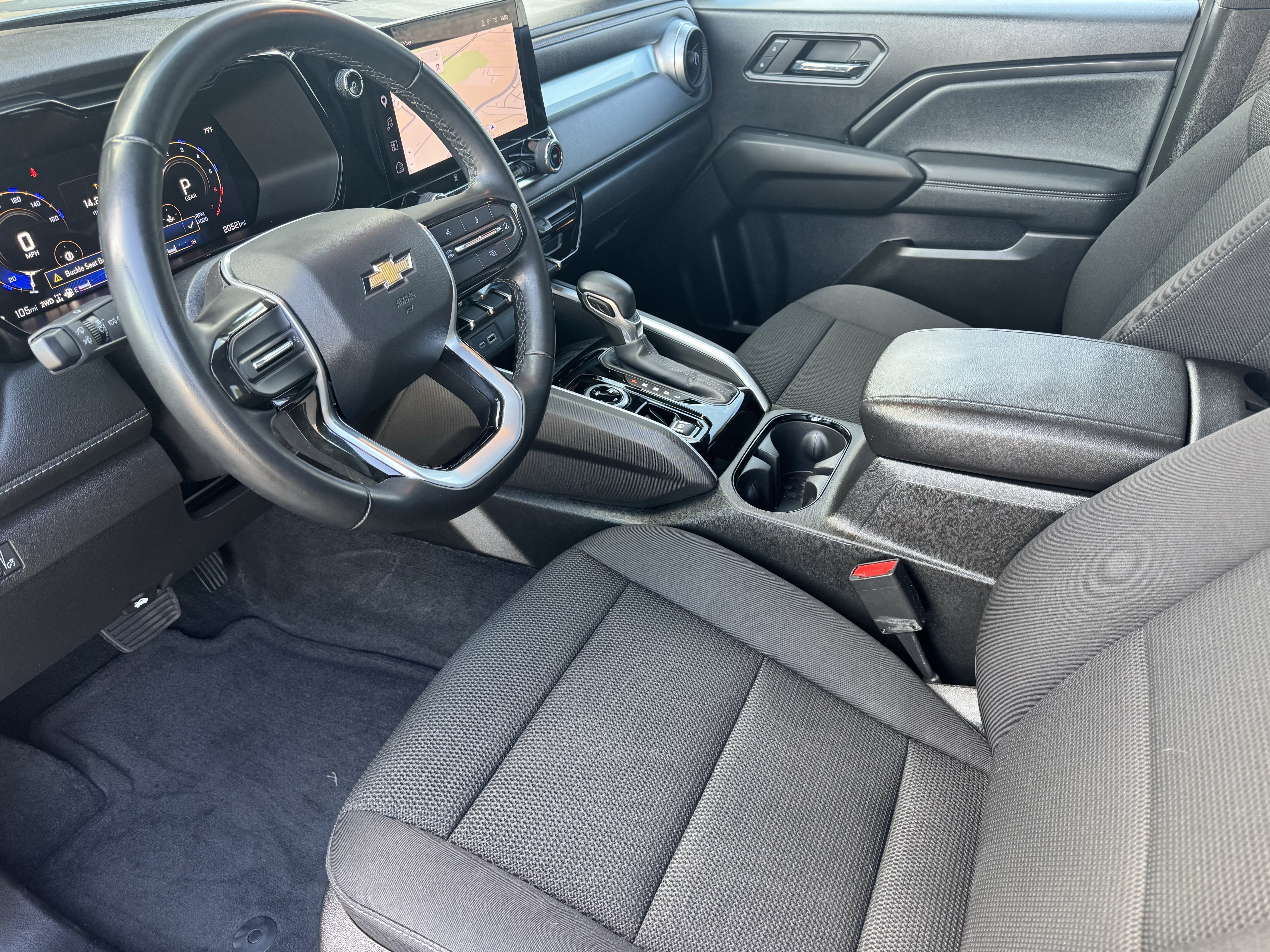 Used 2024 Chevrolet Colorado LT AWD/4WD image 8