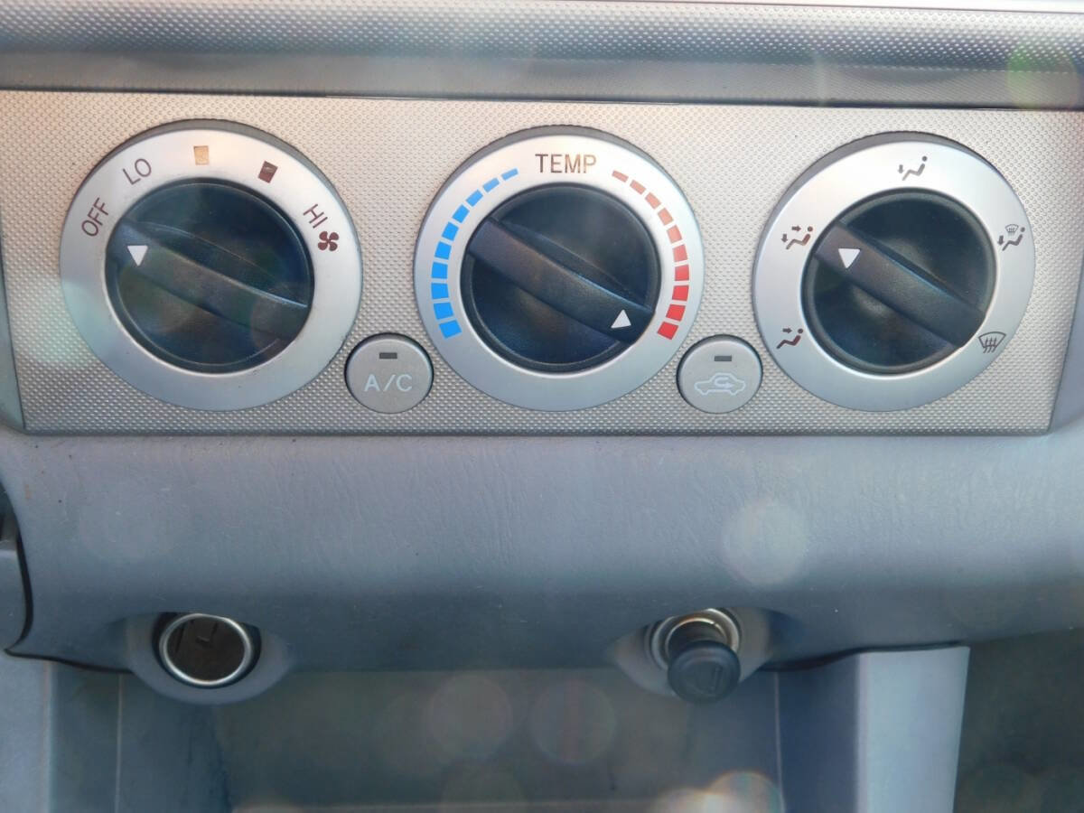 Used 2005 Toyota Tacoma PreRunner RWD image 11