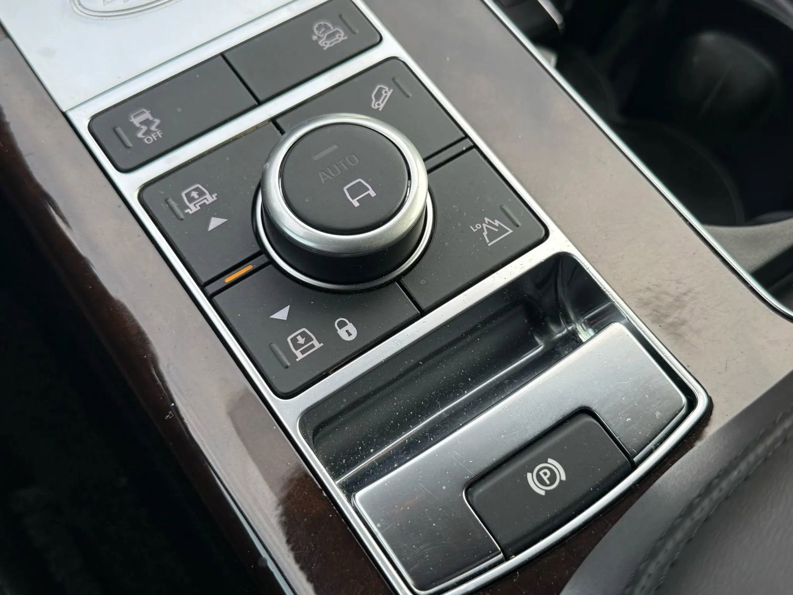 Used 2022 Land Rover Range Rover Westminster Edition image 17