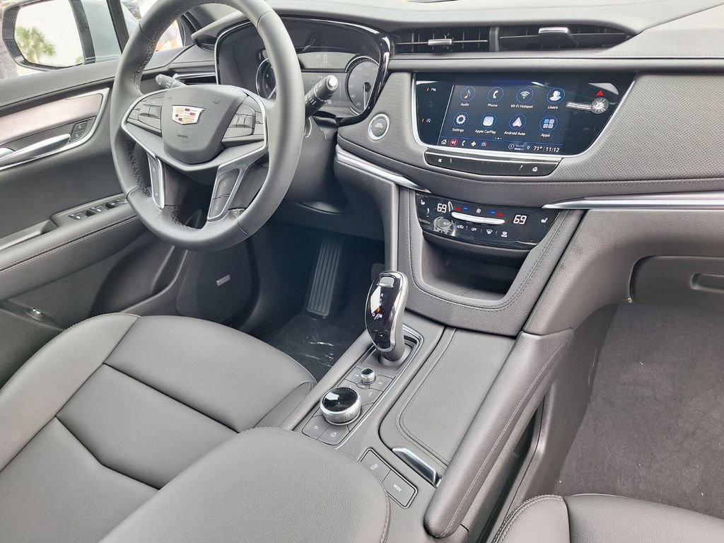 New 2026 Cadillac XT5 Luxury w/ LPO, Floor Liner Package image 25