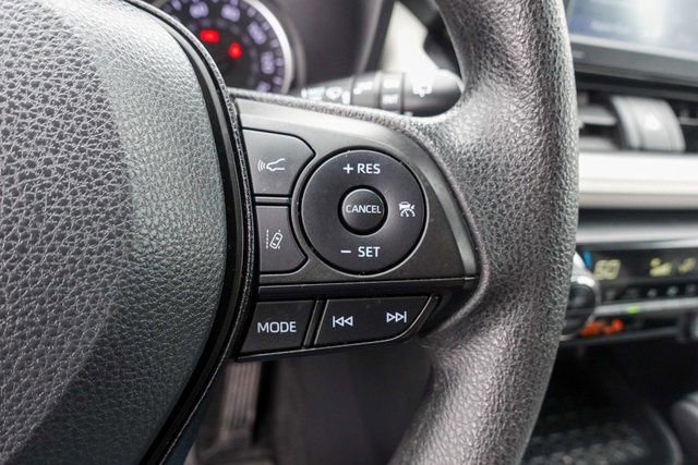 Used 2022 Toyota RAV4 XLE image 14