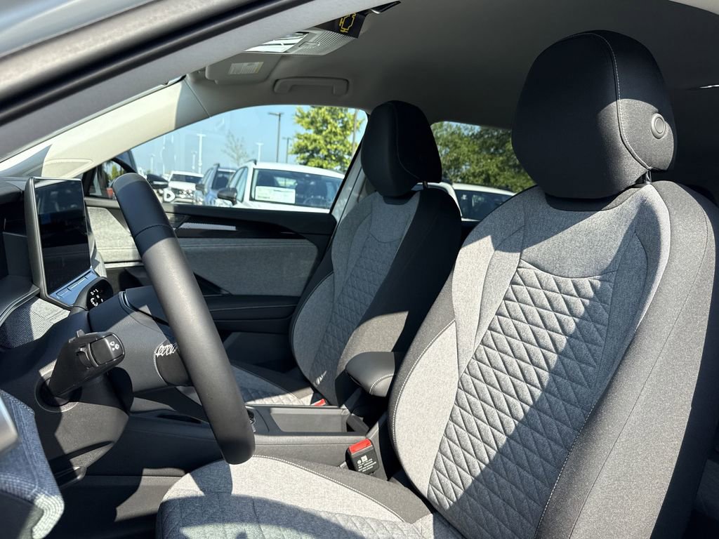 New 2025 Volkswagen Tiguan S image 12