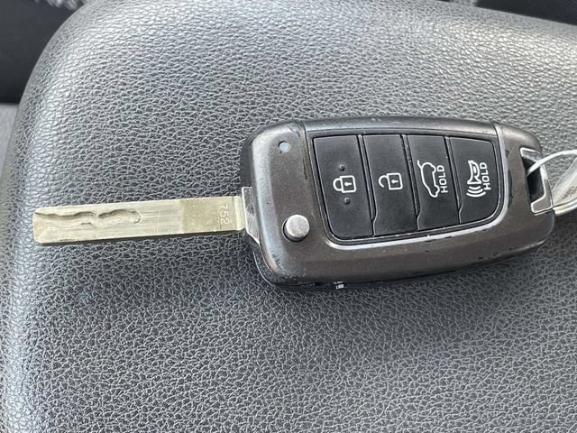 Used 2020 Hyundai Kona SE FWD image 17