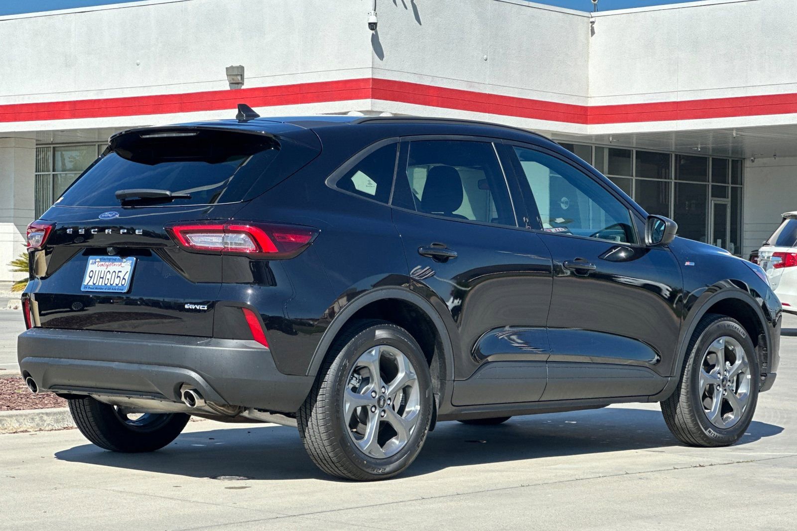 Used 2025 Ford Escape ST-Line image 6