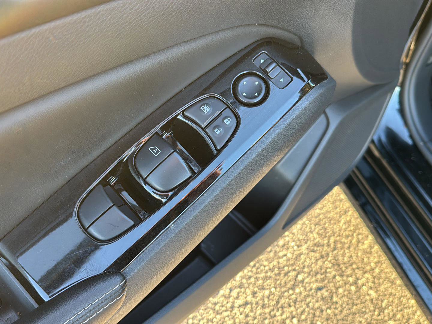 Used 2023 Nissan Altima 2.5 SV image 28